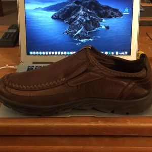 SIZE 11 BROWN SLIP ON SHOES